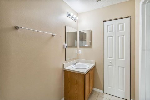 Townhouse in Kissimmee, Florida 3 bedrooms, 145.11 sq.m. № 1670204 - photo 22