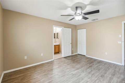 Townhouse in Kissimmee, Florida 3 bedrooms, 145.11 sq.m. № 1670204 - photo 12