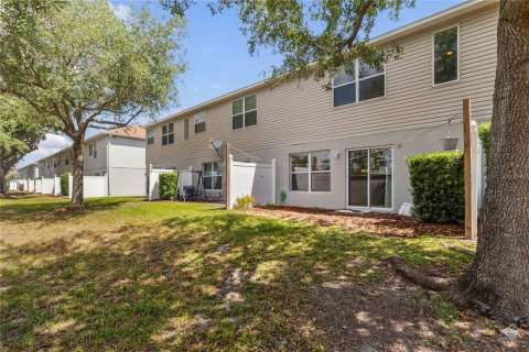 Townhouse in Kissimmee, Florida 3 bedrooms, 145.11 sq.m. № 1670204 - photo 25
