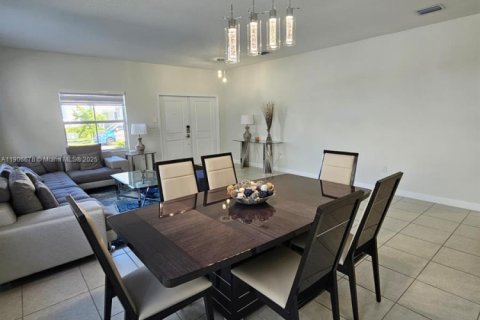 Снять в аренду виллу или дом в Майами, Флорида 5 спален, 311.13м2, № 1963194 - фото 13