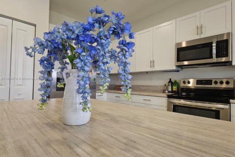 Снять в аренду виллу или дом в Майами, Флорида 5 спален, 311.13м2, № 1963194 - фото 3