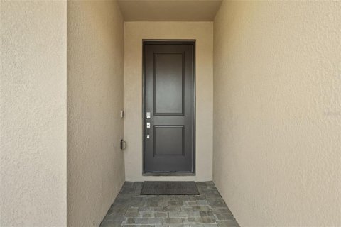 House in Port Charlotte, Florida 3 bedrooms, 170.94 sq.m. № 2227513 - photo 4