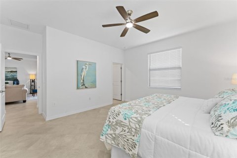 House in Port Charlotte, Florida 3 bedrooms, 170.94 sq.m. № 2227513 - photo 24