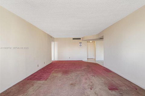 Купить кондоминиум в Халландейл-Бич, Флорида 1 спальня, 107.95м2, № 1987200 - фото 5