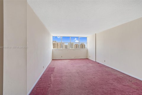 Купить кондоминиум в Халландейл-Бич, Флорида 1 спальня, 107.95м2, № 1987200 - фото 19