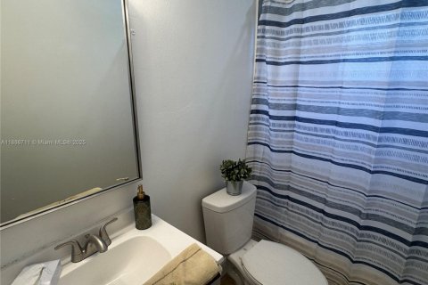 Copropriété à louer à Lauderhill, Floride: 3 chambres, 125.42 m2 № 1941646 - photo 28