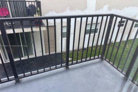 Copropriété à louer à Lauderhill, Floride: 3 chambres, 125.42 m2 № 1941646 - photo 29