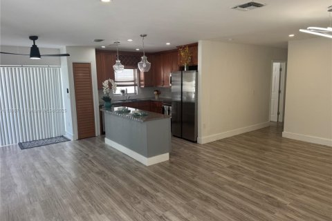 Copropriété à louer à Lauderhill, Floride: 3 chambres, 125.42 m2 № 1941646 - photo 8
