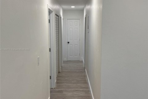 Copropriété à louer à Lauderhill, Floride: 3 chambres, 125.42 m2 № 1941646 - photo 19