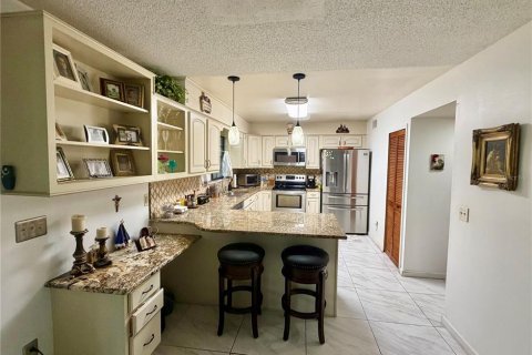 Adosado en venta en Kissimmee, Florida, 2 dormitorios, 131.74 m2 № 2115163 - foto 7