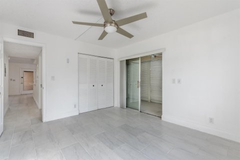 Condo in Delray Beach, Florida, 2 bedrooms  № 2175926 - photo 17