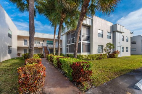 Condo in Delray Beach, Florida, 2 bedrooms  № 2175926 - photo 22