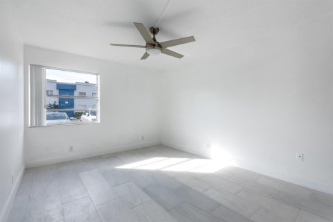 Condo in Delray Beach, Florida, 2 bedrooms  № 2175926 - photo 10