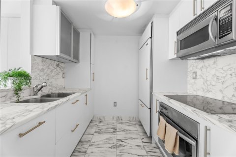 Condominio en venta en Miami Beach, Florida, 1 dormitorio, 79.06 m2 № 2024794 - foto 5