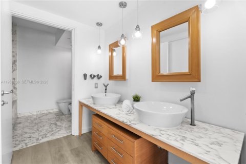 Condominio en venta en Miami Beach, Florida, 1 dormitorio, 79.06 m2 № 2024794 - foto 10