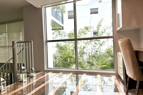 Снять в аренду кондоминиум в Майами-Бич, Флорида 1 спальня, 74.69м2, № 1992637 - фото 22