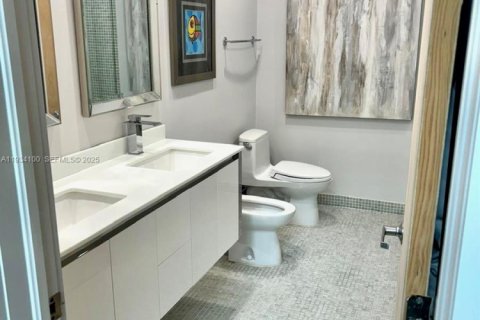 Снять в аренду кондоминиум в Майами-Бич, Флорида 1 спальня, 74.69м2, № 1992637 - фото 13