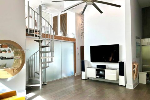 Снять в аренду кондоминиум в Майами-Бич, Флорида 1 спальня, 74.69м2, № 1992637 - фото 3