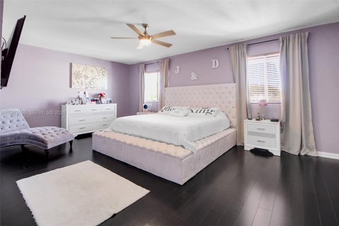 Купить виллу или дом в Хомстед, Флорида 5 спален, 263.38м2, № 2024214 - фото 19