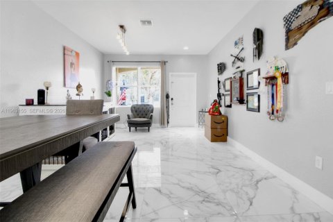 Купить виллу или дом в Хомстед, Флорида 5 спален, 263.38м2, № 2024214 - фото 7