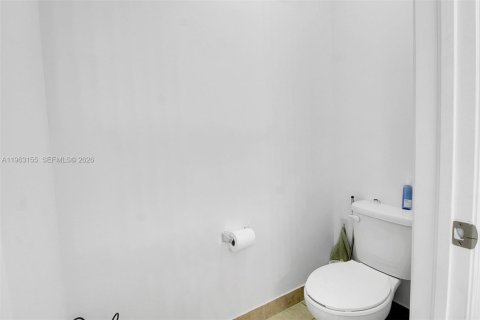 Купить виллу или дом в Хомстед, Флорида 5 спален, 263.38м2, № 2024214 - фото 23