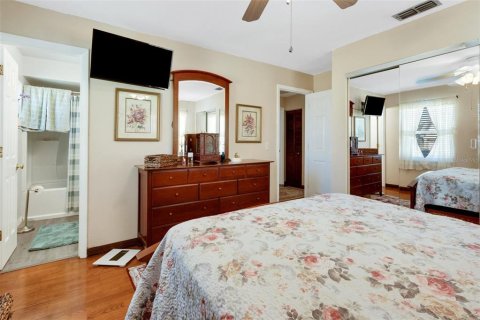 House in Lakeland, Florida 4 bedrooms, 132.94 sq.m. № 1642461 - photo 12