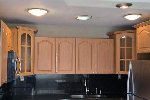 Casa en venta en Sarasota, Florida, 3 dormitorios, 120.68 m2 № 2224643 - foto 6