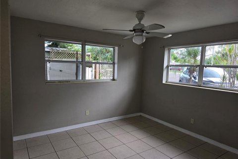 Casa en venta en Sarasota, Florida, 3 dormitorios, 120.68 m2 № 2224643 - foto 15