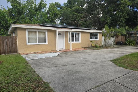 House in Sarasota, Florida 3 bedrooms, 120.68 sq.m. № 2224643