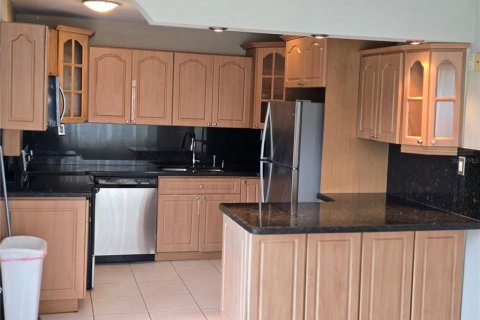 Casa en venta en Sarasota, Florida, 3 dormitorios, 120.68 m2 № 2224643 - foto 5