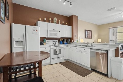 Touwnhouse à vendre à Kissimmee, Floride: 3 chambres, 133.78 m2 № 2324707 - photo 7