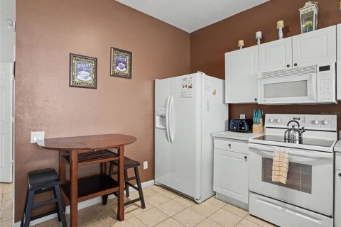 Touwnhouse à vendre à Kissimmee, Floride: 3 chambres, 133.78 m2 № 2324707 - photo 8