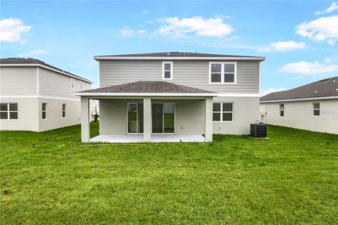 House in Dundee, Florida 5 bedrooms, 281.49 sq.m. № 1586137 - photo 23