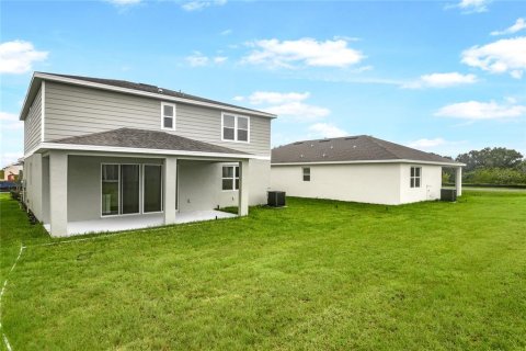 House in Dundee, Florida 5 bedrooms, 281.49 sq.m. № 1586137 - photo 24
