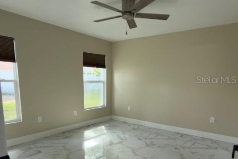 House in Kissimmee, Florida 3 bedrooms, 122.63 sq.m. № 2425500 - photo 11