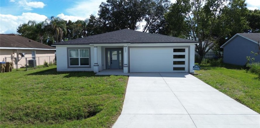 House in Kissimmee, Florida 3 bedrooms, 122.63 sq.m. № 2425500