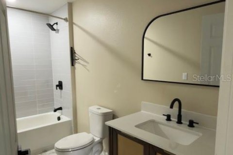 House in Kissimmee, Florida 3 bedrooms, 122.63 sq.m. № 2425500 - photo 9