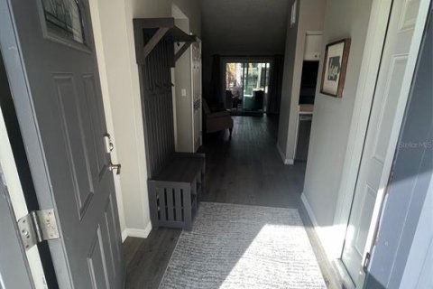 Villa ou maison à louer à Palm Harbor, Floride: 3 chambres, 130.99 m2 № 2386419 - photo 3