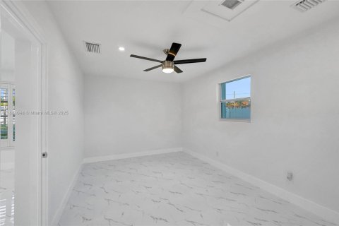 Casa en venta en Hollywood, Florida, 3 dormitorios № 1922389 - foto 30