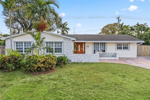 Casa en venta en Miami, Florida, 4 dormitorios, 168.06 m2 № 2029702 - foto 4