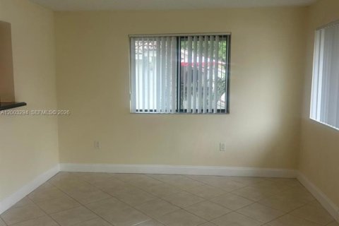 Снять в аренду кондоминиум в Корал-Спрингс, Флорида 1 спальня, 66.89м2, № 2066762 - фото 11