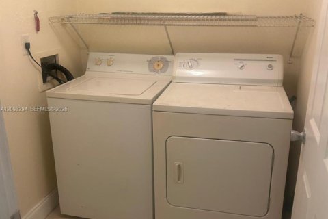 Снять в аренду кондоминиум в Корал-Спрингс, Флорида 1 спальня, 66.89м2, № 2066762 - фото 14