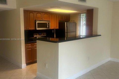 Снять в аренду кондоминиум в Корал-Спрингс, Флорида 1 спальня, 66.89м2, № 2066762 - фото 5