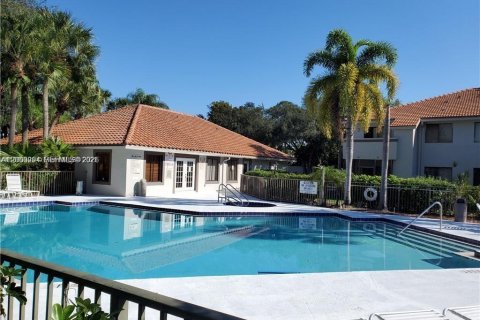 Снять в аренду кондоминиум в Корал-Спрингс, Флорида 1 спальня, 66.89м2, № 2066762 - фото 4