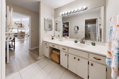 Dúplex en venta en Sun City Center, Florida, 2 dormitorios, 145.67 m2 № 2097100 - foto 17