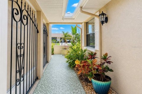 Dúplex en venta en Sun City Center, Florida, 2 dormitorios, 145.67 m2 № 2097100 - foto 6