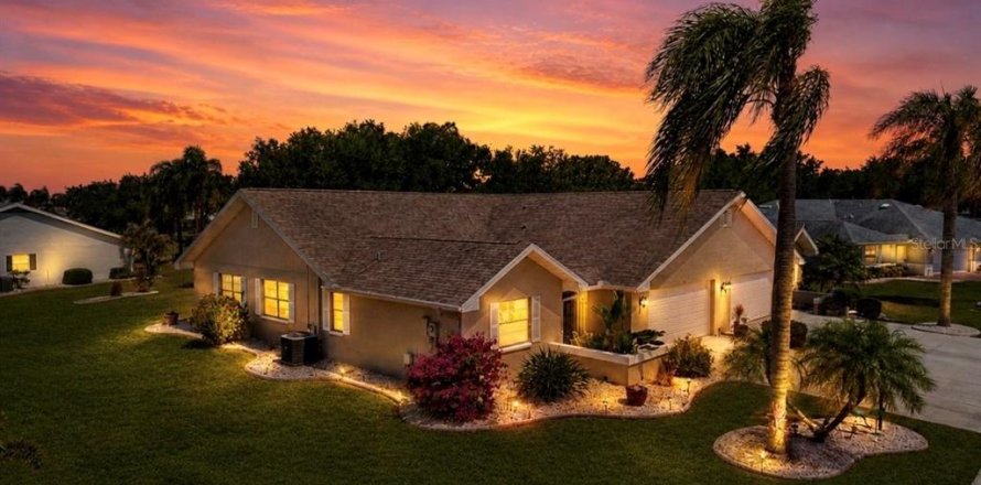Dúplex en Sun City Center, Florida 2 dormitorios, 145.67 m2 № 2097100
