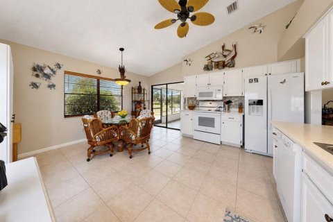 Dúplex en venta en Sun City Center, Florida, 2 dormitorios, 145.67 m2 № 2097100 - foto 19