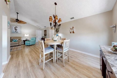 Dúplex en venta en Sun City Center, Florida, 2 dormitorios, 145.67 m2 № 2097100 - foto 8