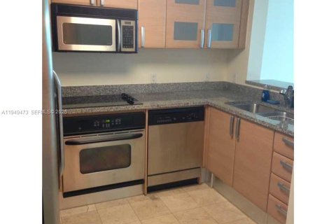 Copropriété à louer à Miami, Floride: 1 chambre, 73.49 m2 № 2006685 - photo 2